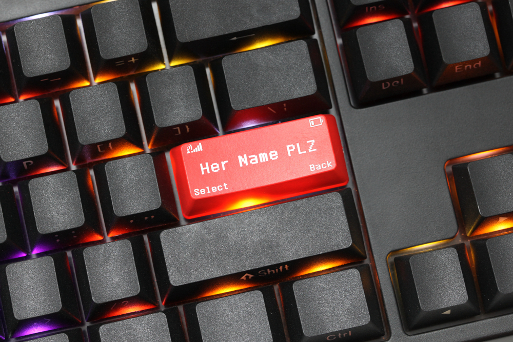 Novelty Shine Through Keycaps  - Gaming Keyboard Name recensione e prezzo