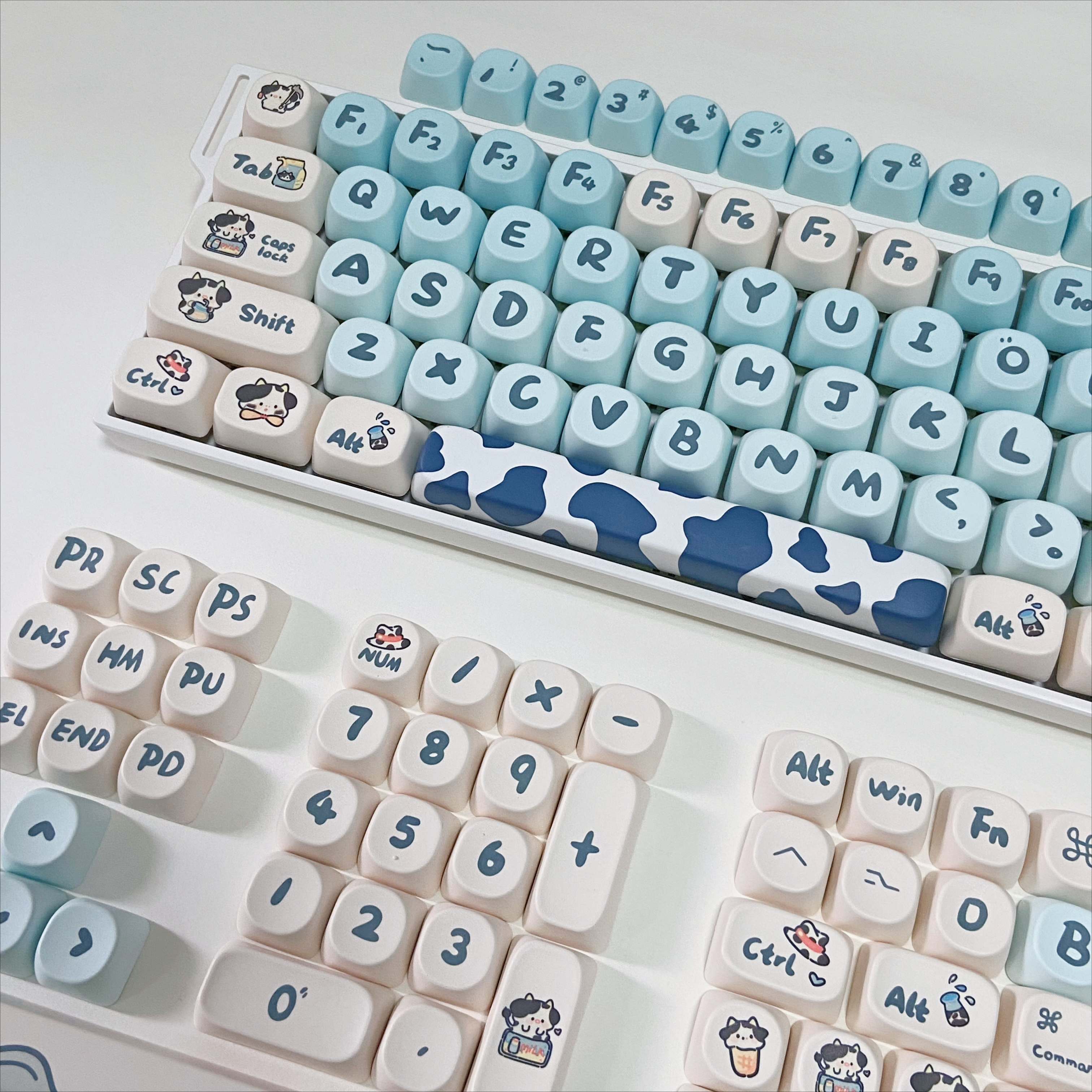 Blue Cow Keycaps for Mechanica - Gaming Keyboard Blue recensione e prezzo