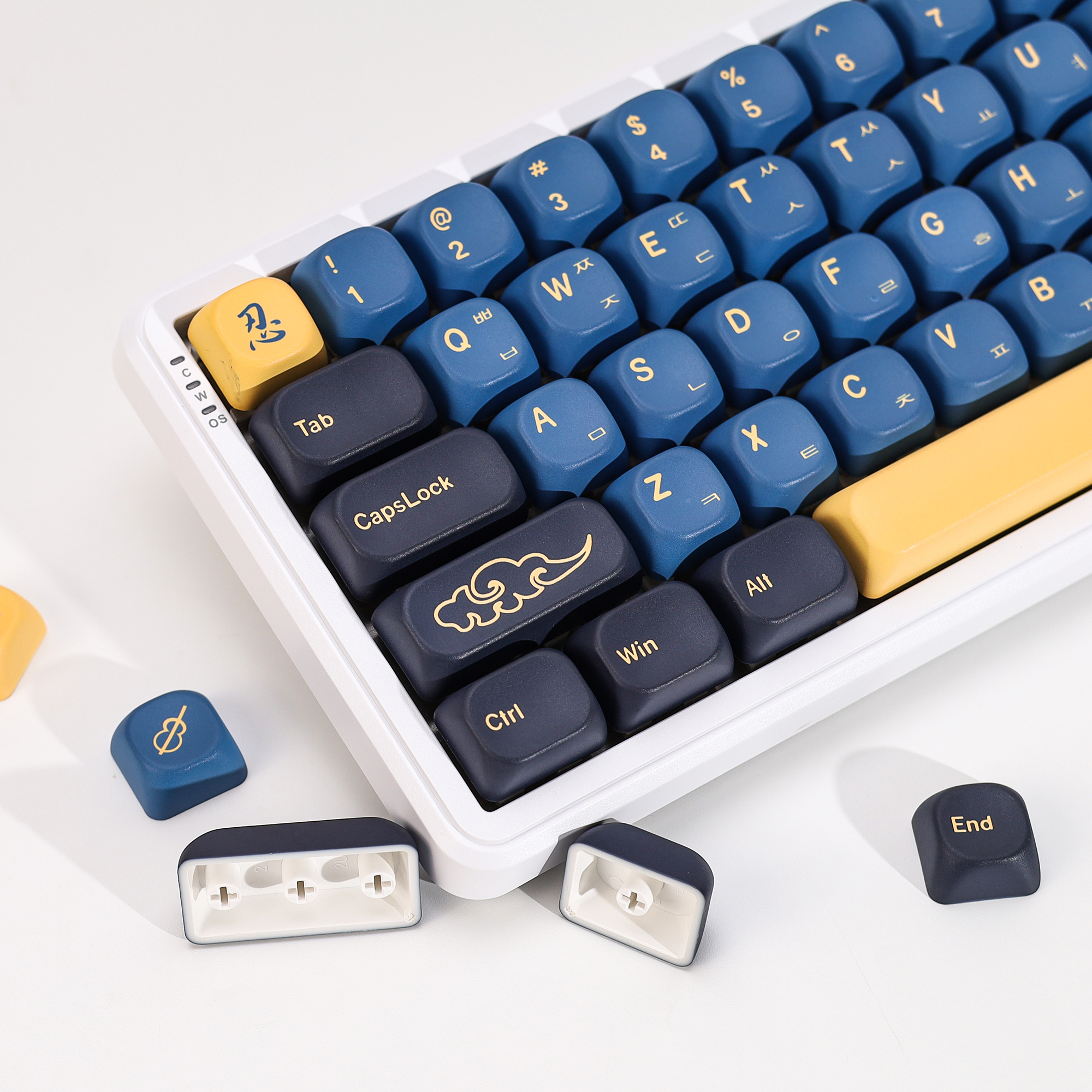 KBDiy Korean Keycap Retro GMK  - Gaming Keyboard Blue recensione e prezzo