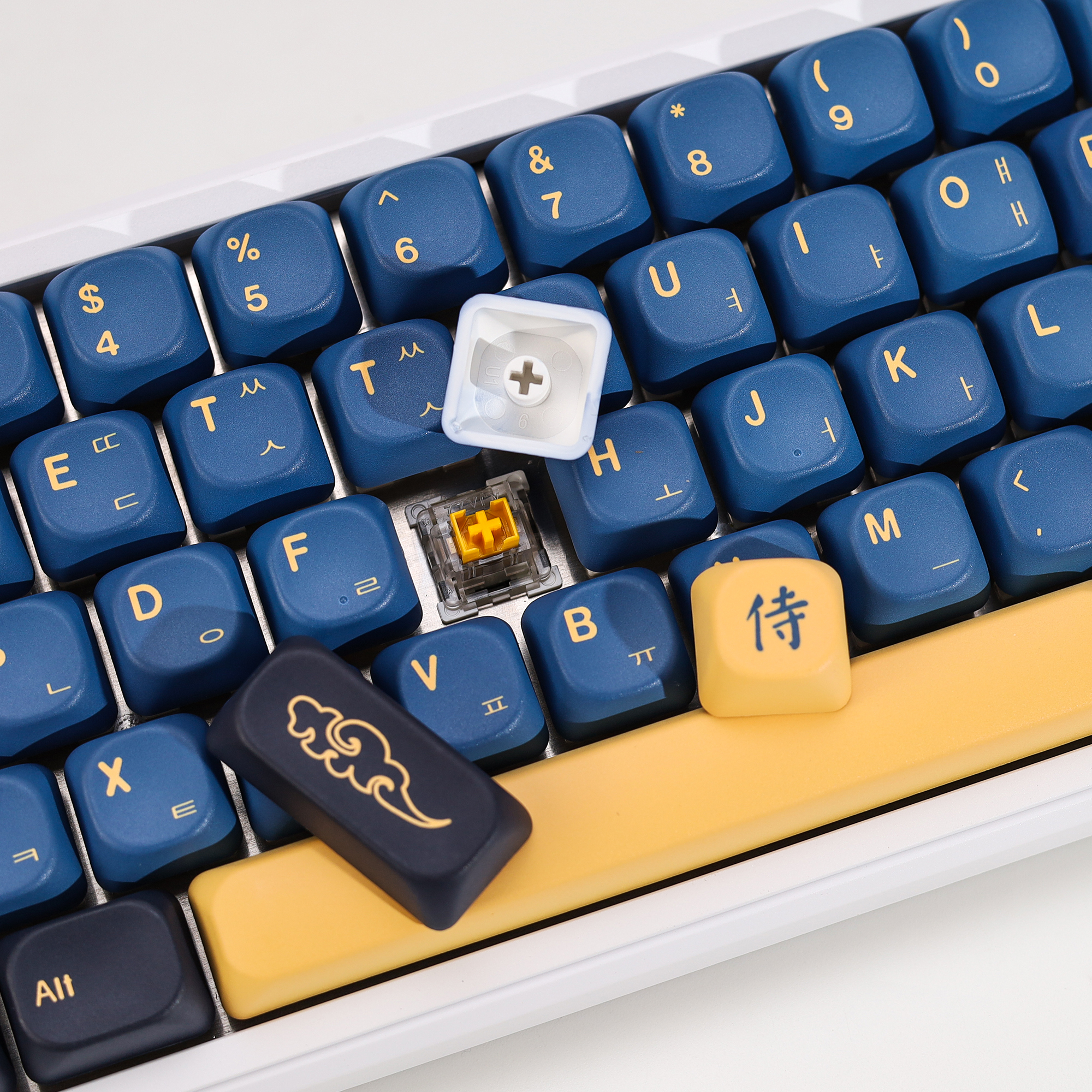 KBDiy Korean Keycap Retro GMK  - Gaming Keyboard Blue recensione e prezzo